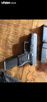 Glock 26 con estuche y dos cargadores