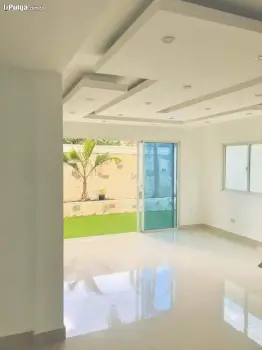 Se vende hermosa casa en el residencial alta vista s.c