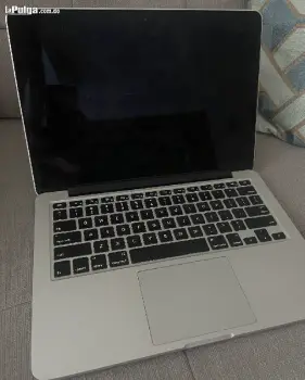 Computadora macbook pro retina 13 pulgadas 2015 plateada