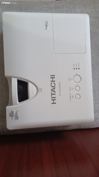 Proyector multimedia hitachi con hdmi