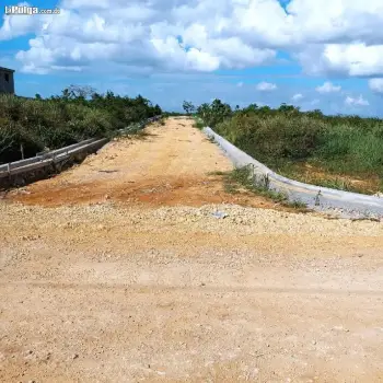 Solares con título en la av.  ecológica