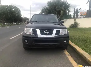 Nissan frontier sv 2013 gasolina camioneta