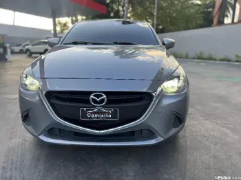 Mazda demio 2017 gasolina