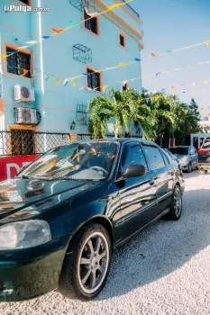 Vendo honda civic 2000  en la romana