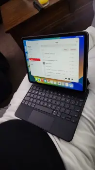 Ipad pro 11-inch 2nd generation  magic keyboard for ipad