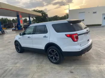 Ford explorer 2016  en san cristóbal