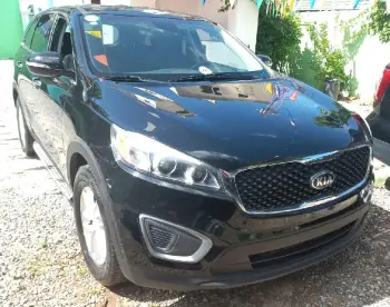 Kia sorento negra 2016 de 4 cilindros 19800