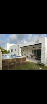 Hermosa villa en vista cana