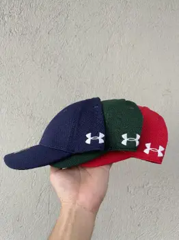 Gorras under armour varios colores disponibles