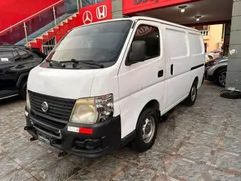 Nissan urvan 2010 diesel 30 di 4 cilindros