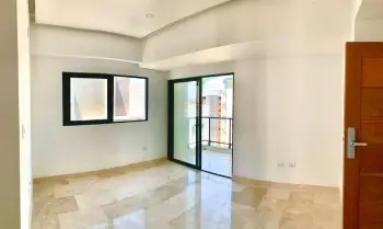 Apartamento en alquiler vacío o línea blanca.