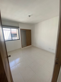 Apartamento 4to. piso en res. brisas del caribe