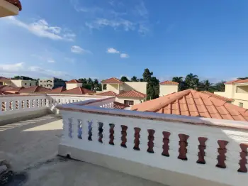 Disponibilidad en condo en madre vieja sur en san cristóbal