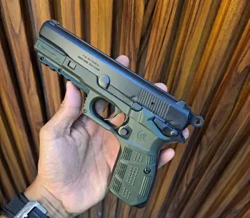 Pistola grande especiales desde 180000 permisos incluidos.