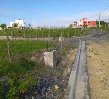 Solares con titulo de propiiedad en residencial de villa mella