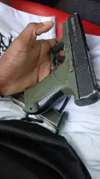 Pistola de fogueo ligeramente negociable