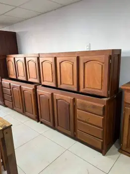 Puertas de gabinetes en madera