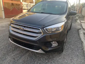 Ford escape 2018