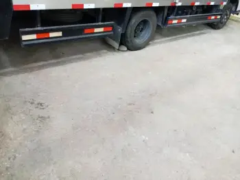 Camión isuzu 2020.  849-859-5998