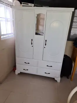 Placar blanco en madera