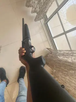 Escopeta outlander calibre 12 semi automática