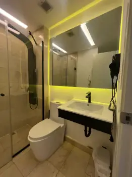Apartamento de 2 habitaciones en venta en cana rock bávaro macao.