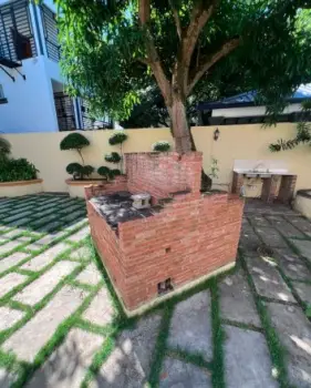 En venta – casa con patio en arroyo hondo santiago