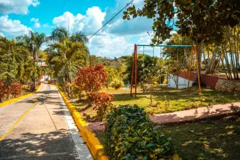 Citymax pt vende villa amueblada de 2 niveles en pedro brand