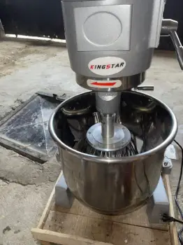 Batidora de 30 qts nueva