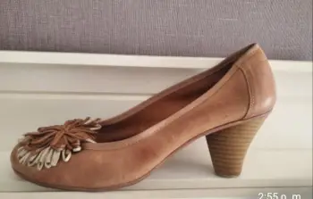 Zapatos en piel para mujer