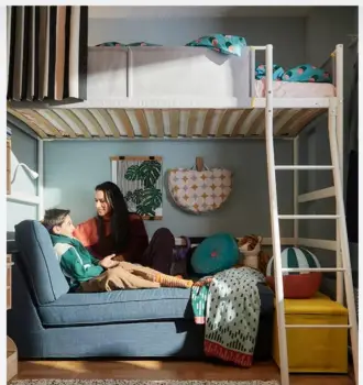 Cama alta casi nueva