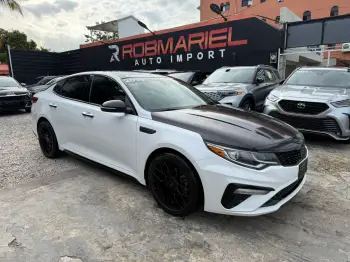 Kia optima s 2019 blanco recien importado