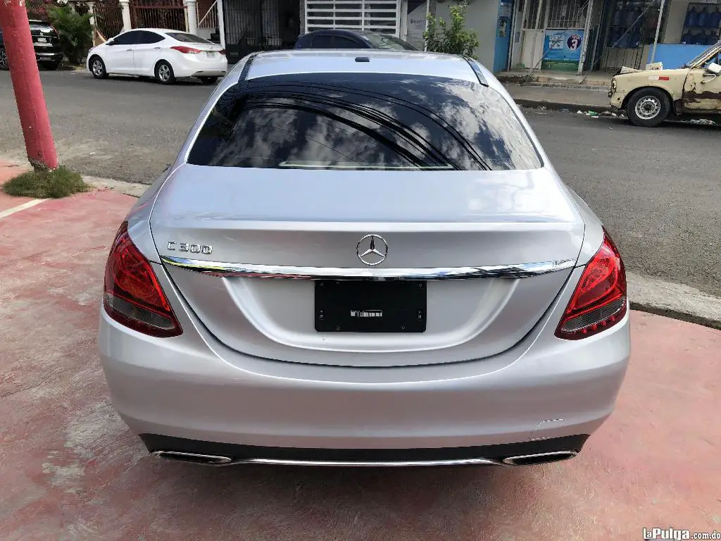 Mercedez Benz C300 2015 Foto 7028026-1.jpg