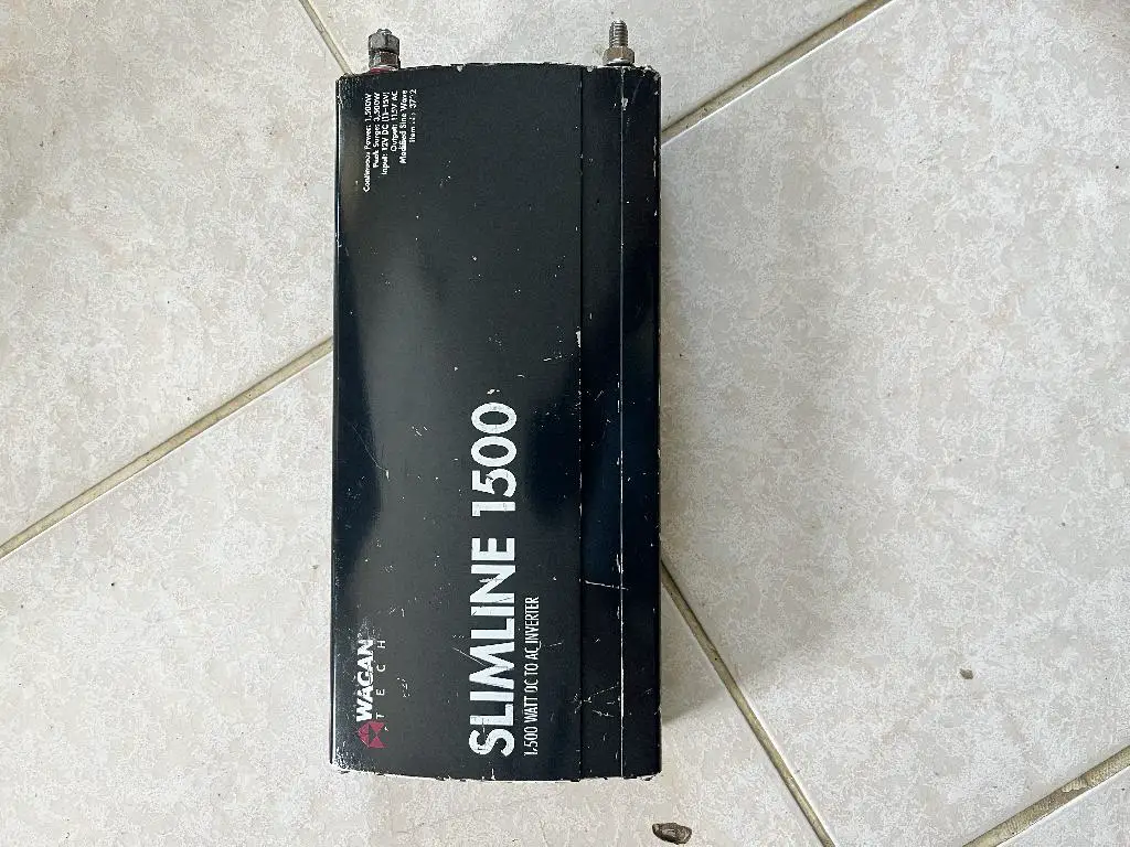 Vendo Inversor para carro Slimline 1500watt. Foto 7167550-1.jpg