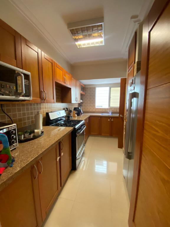 APARTAMENTO EN VENTA EN RENACIMIENTO 3 HAB 3  BAÑOS Foto 7193317-5.jpg