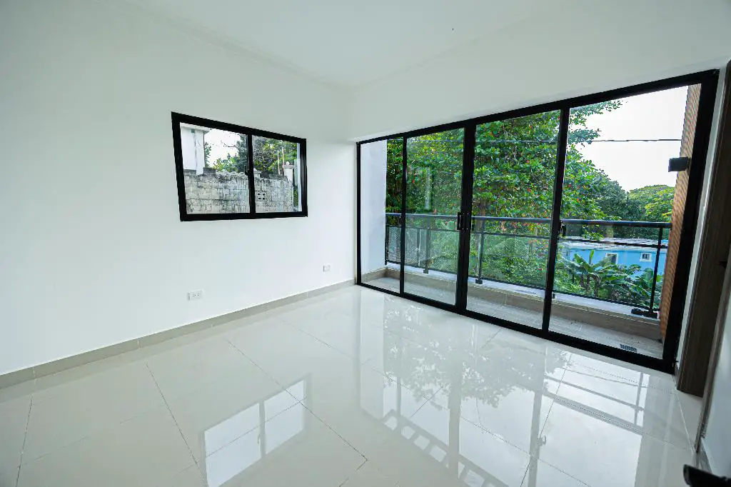 Ventas de casas residencial los hidalgos KM 14 Autopista Duarte. Foto 7203431-7.jpg