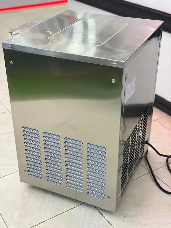 Maquina de helados duros dispensadora de helado comercial Foto 7240086-5.jpg