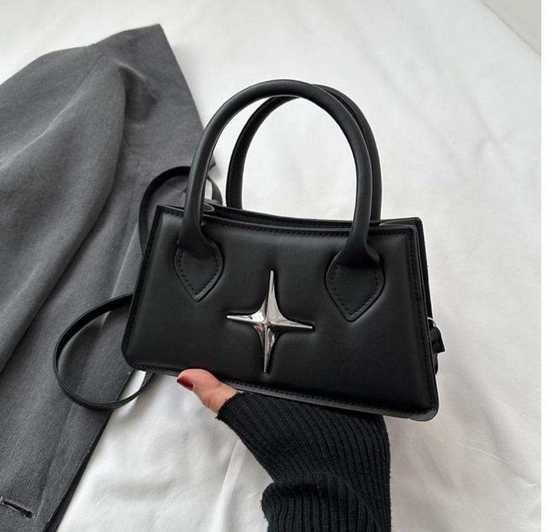 CARTERA de mujeres.  Foto 7245055-1.jpg
