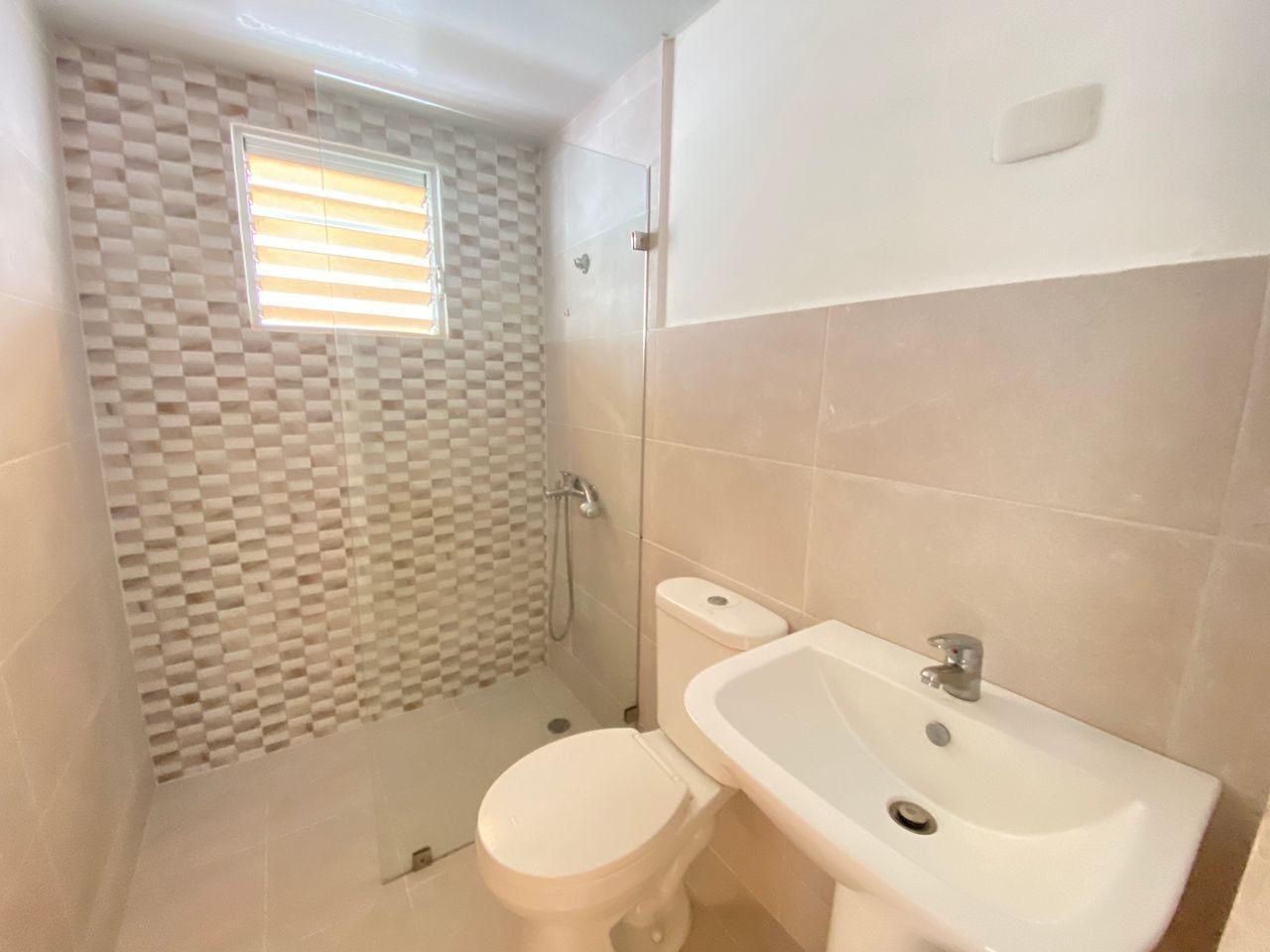 VENDO Apartamento 1er Piso En Altos De Alameda Santo Domingo Oeste Foto 7246144-1.jpg
