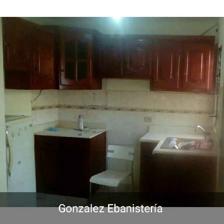 Reparacion de cocinas en madera  Foto 7250572-1.jpg