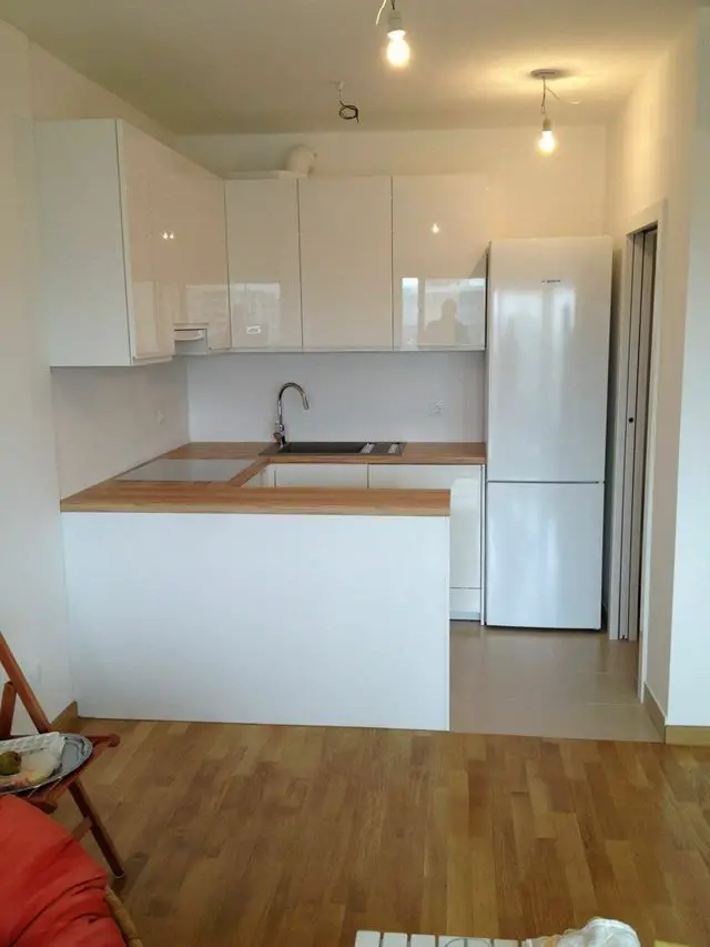 Cocina modular en blanco  Foto 7252192-3.jpg