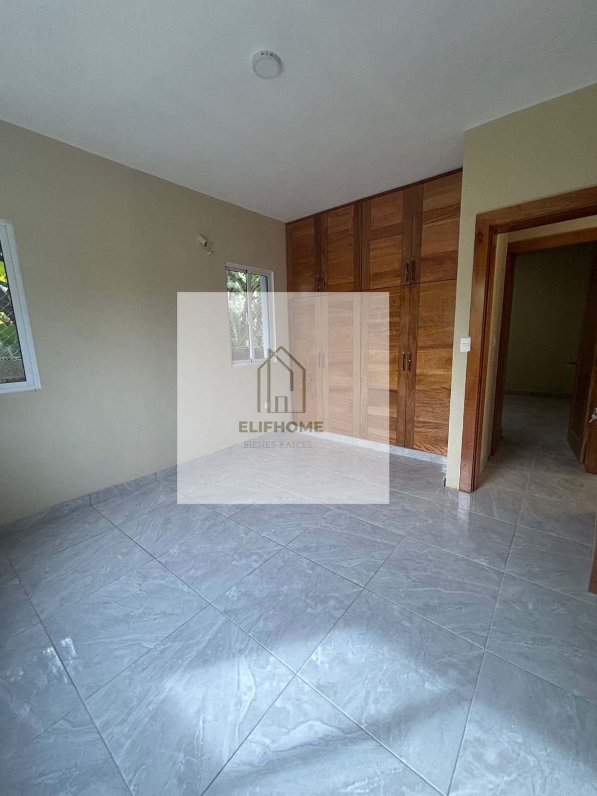 Casa hermosa y moderna unifamiliar para estrenar a tan solo 10 minutos Foto 7259141-6.jpg