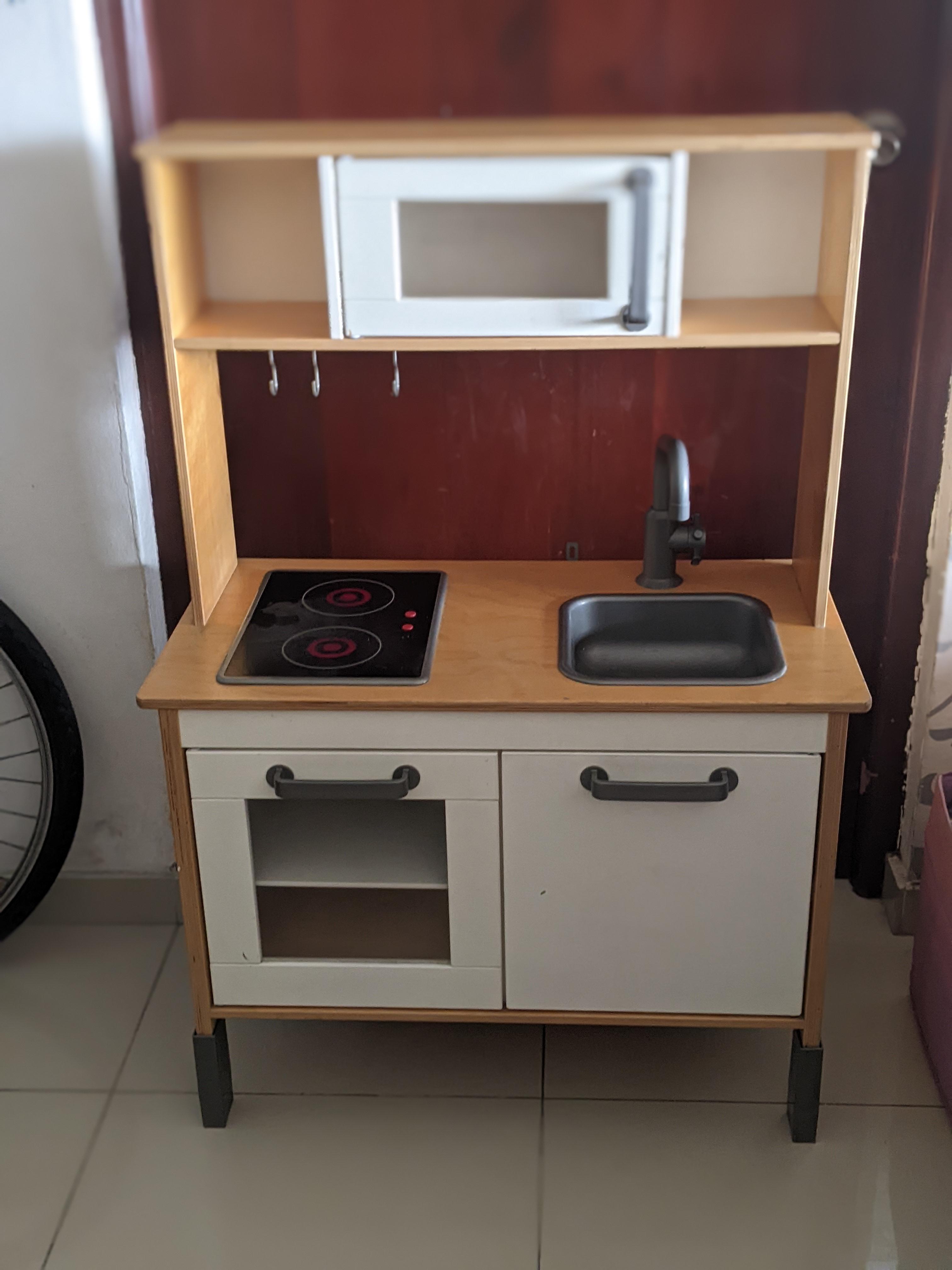Cocina de juguete  Foto 7268178-2.jpg