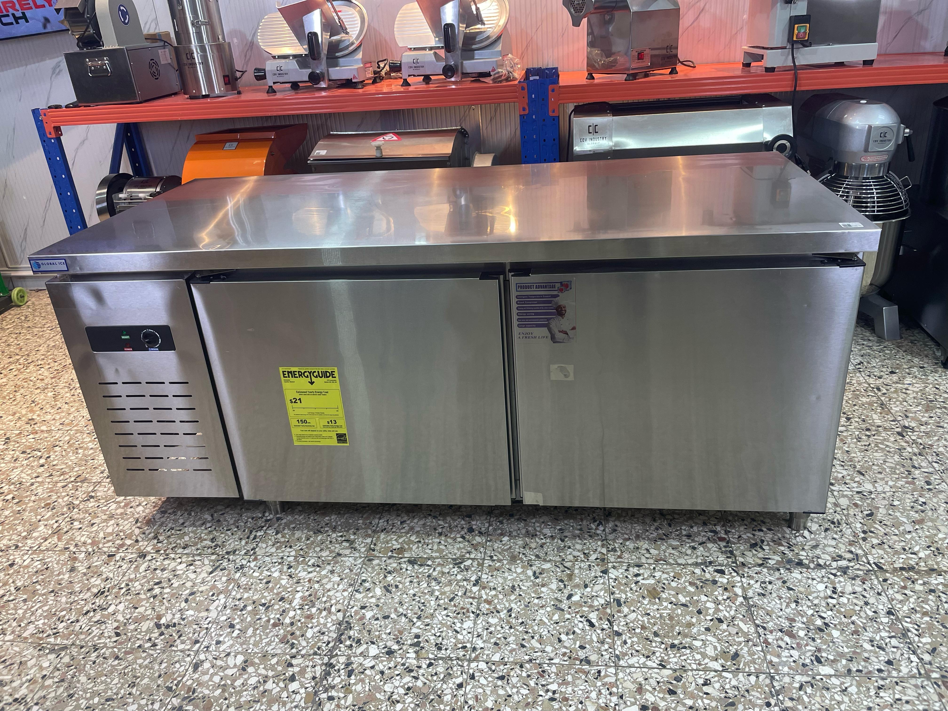 Mesa de trabajo para cocina con refrigerador de acero inoxidable Foto 7269260-10.jpg
