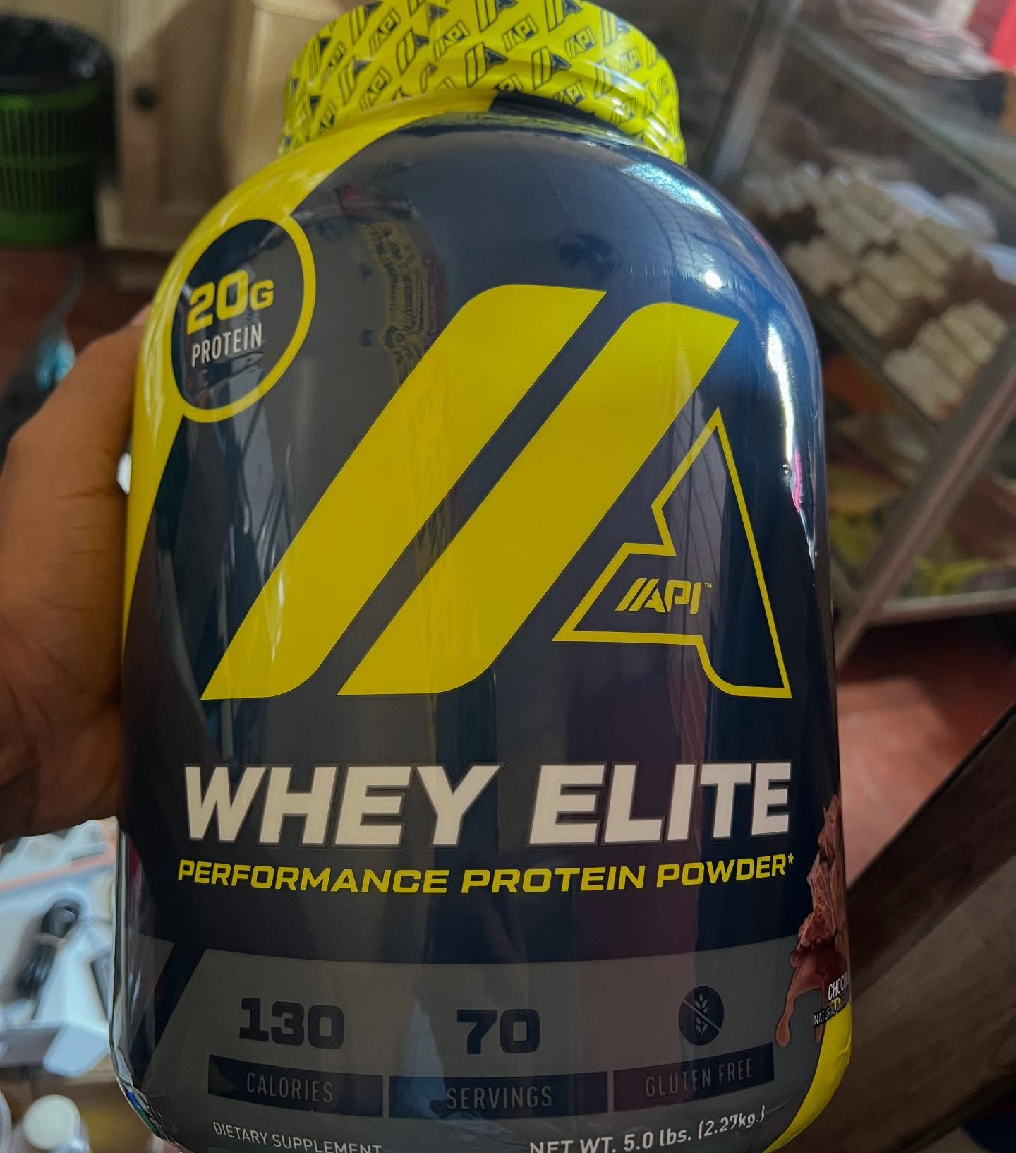 Proteína whey API Elite 5 lib 70 serv sabor chocolate 20 g de proteína Foto 7269930-1.jpg