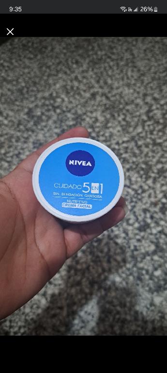 Vendo esta crema nueva nívea  Foto 7270614-1.jpg