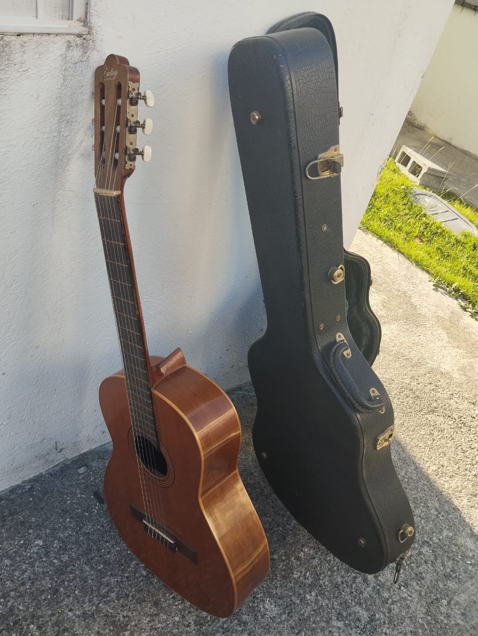 Guitarra Española Vicente Tatay con Forro Duro Foto 7274451-4.jpg