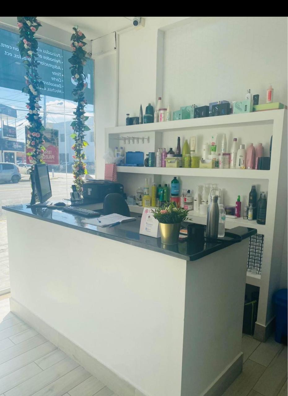 Vendo Punto Comercial Salón de Belleza Totalmente Amueblado Foto 7274735-2.jpg