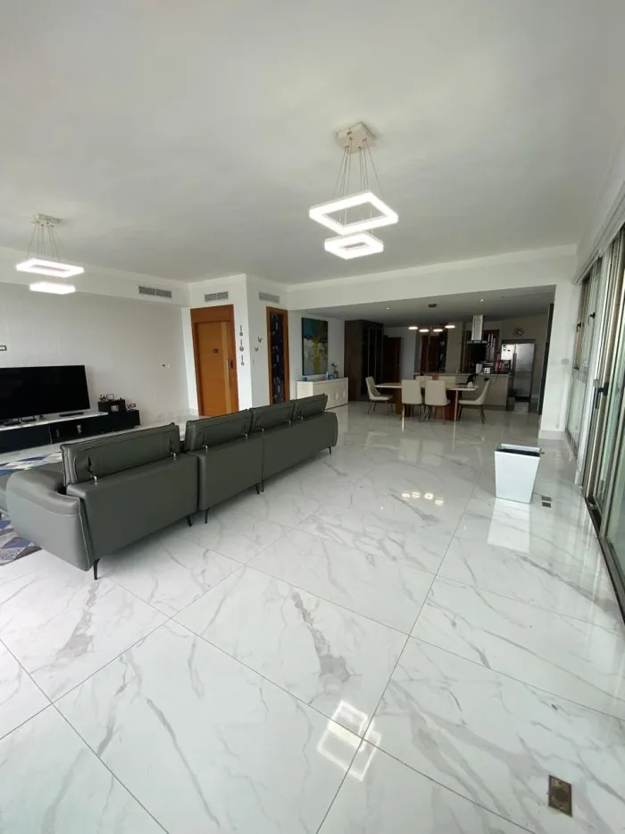 Renta De Lujoso Apartamento Con Vista Despejada Al Mar Foto 7274751-10.jpg