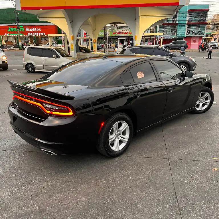 Dodge Charger SXT 2019 Foto 7274933-3.jpg